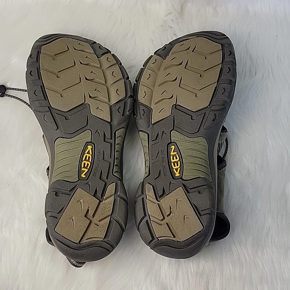 KEEN Men's Newport H2 Green Hiking Active Waterproof Slip On Boho Sandals‎ 12